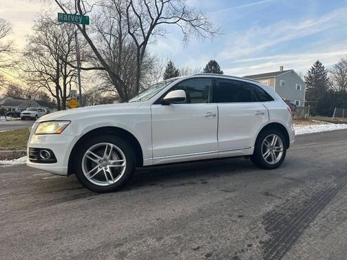 2015 Audi Q5 2.0T Premium Plus