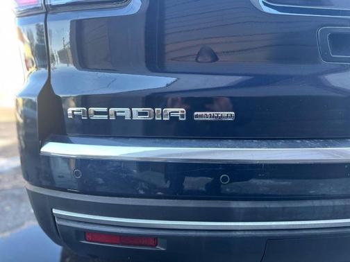 2017 GMC Acadia Limited Base 4dr SUV