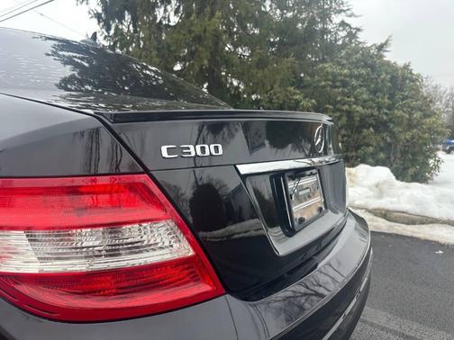 2011 Mercedes-Benz C-Class C 300 4MATIC Luxury