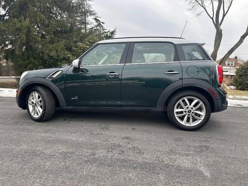 2012 MINI Cooper S Countryman Base