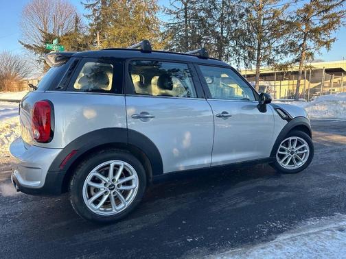 2015 MINI Countryman Cooper S