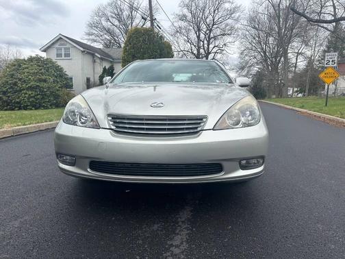 2004 Lexus ES 330 Base