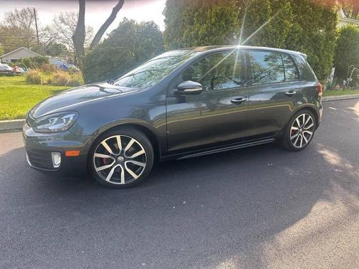 Deep Black Pearl Metallic 2012 Volkswagen GTI Autobahn
