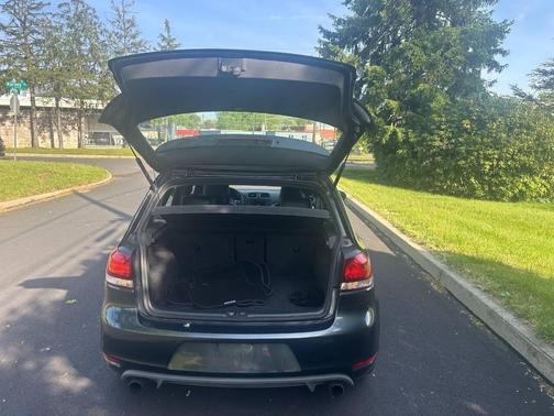 Deep Black Pearl Metallic 2012 Volkswagen GTI Autobahn