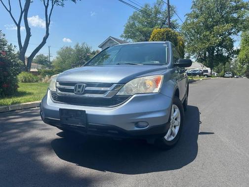 Alabaster Silver Metallic 2011 Honda CR-V SE
