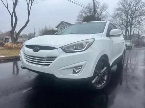 2014 Hyundai TUCSON SE