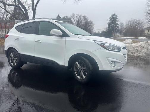 2014 Hyundai TUCSON SE