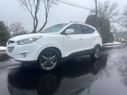 2014 Hyundai TUCSON SE