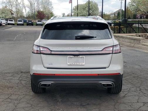2022 Lincoln Nautilus Reserve