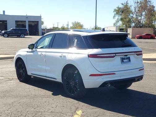 2026 Lincoln Corsair Premiere