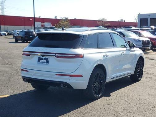 2026 Lincoln Corsair Premiere