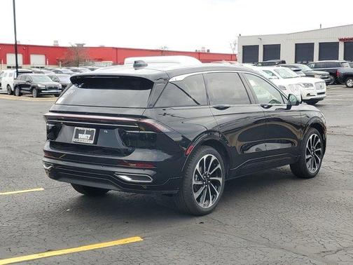 2025 Lincoln Nautilus Black Label