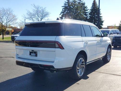 2025 Lincoln Navigator Reserve