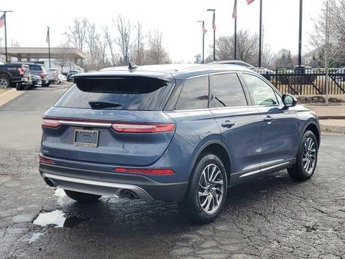 2022 Lincoln Corsair Standard