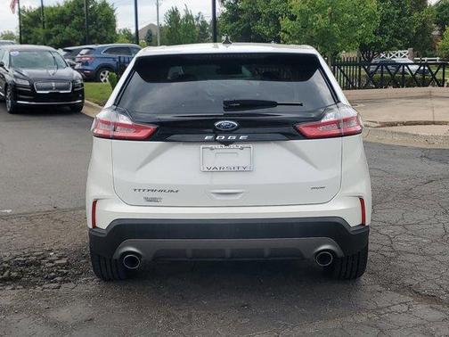 2022 Ford Edge Titanium