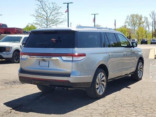 2023 Lincoln Navigator L Reserve