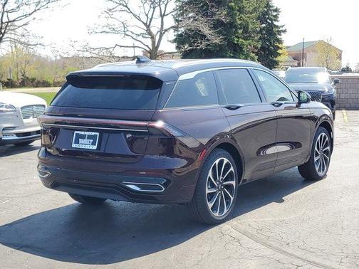 2025 Lincoln Nautilus Black Label