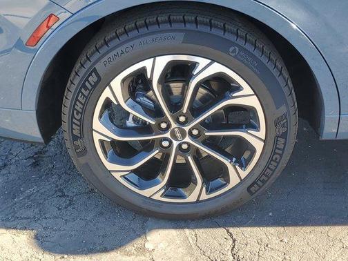 2025 Lincoln Nautilus Reserve