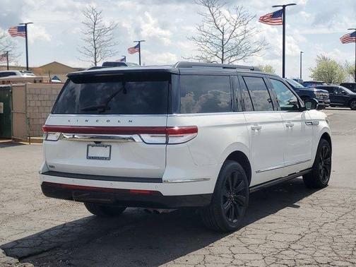 2022 Lincoln Navigator L Black Label
