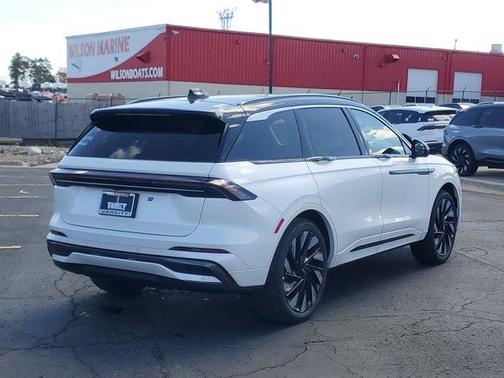 2025 Lincoln Nautilus Black Label