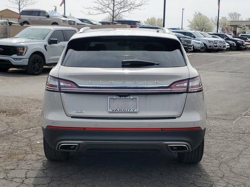 2022 Lincoln Nautilus Reserve
