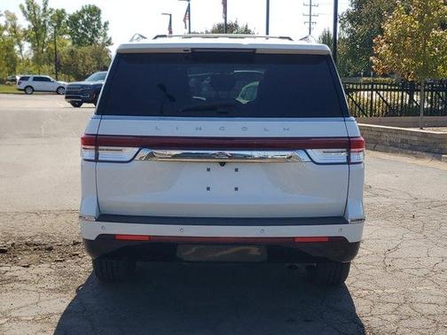 2022 Lincoln Navigator L Reserve