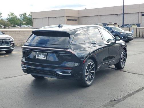 2025 Lincoln Nautilus Black Label