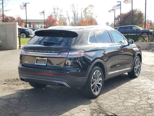 2022 Lincoln Nautilus Reserve