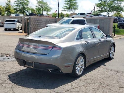 2016 Lincoln MKZ Base