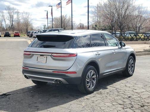 2023 Lincoln Corsair Standard