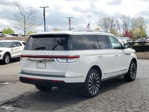 2023 Lincoln Navigator Black Label