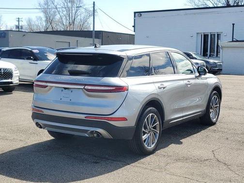 Silver Radiance Metallic 2023 Lincoln Corsair Standard