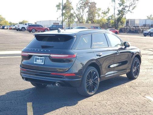 2026 Lincoln Corsair PREMIERE