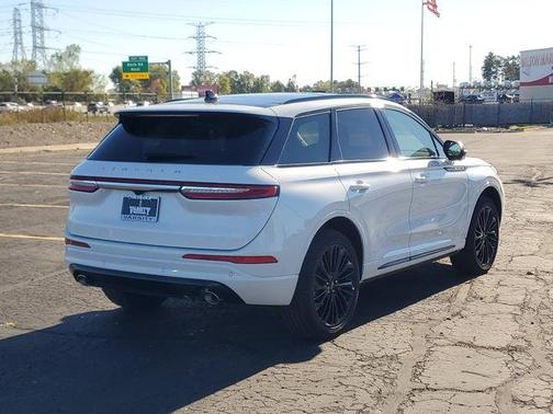 2026 Lincoln Corsair Premiere