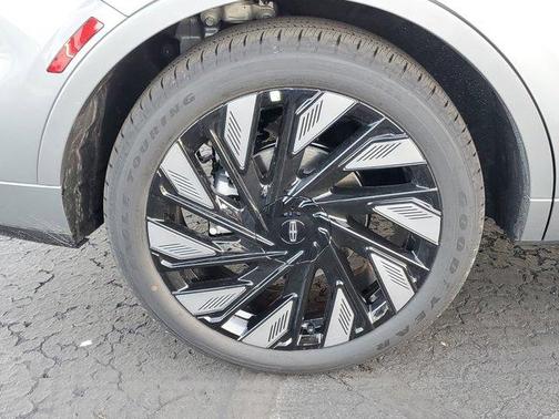 2025 Lincoln Nautilus Black Label