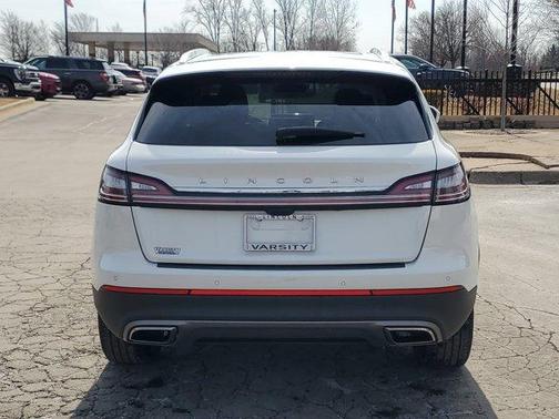 2023 Lincoln Nautilus Reserve