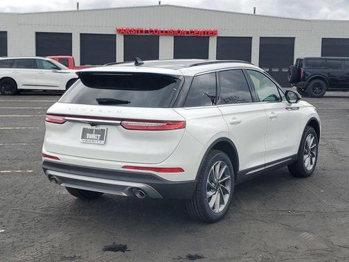 2026 Lincoln Corsair Premiere