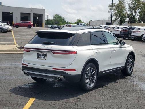 2025 Lincoln Corsair Premiere