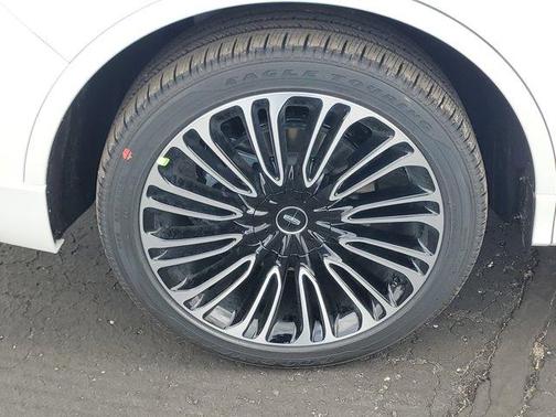 Pristine White 2026 Lincoln Aviator Black Label AWD