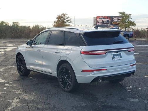 2025 Lincoln Corsair Premiere