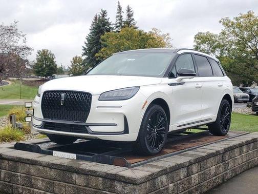 2025 Lincoln Corsair Premiere