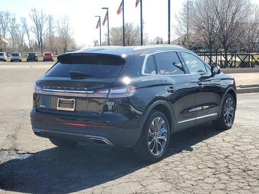 2022 Lincoln Nautilus Reserve
