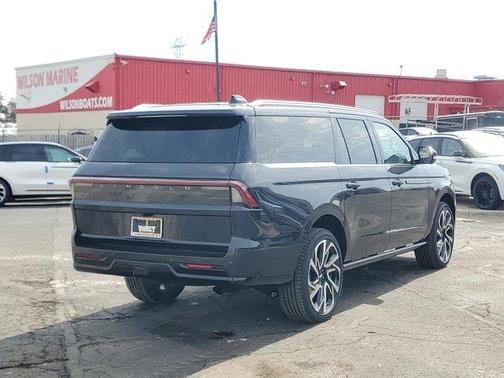 Starlight 2026 Lincoln Navigator L Black Label