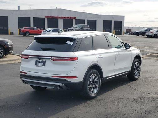 2025 Lincoln Corsair Premiere
