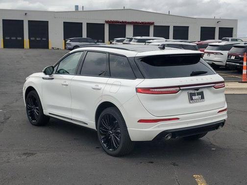 2026 Lincoln Corsair Premiere