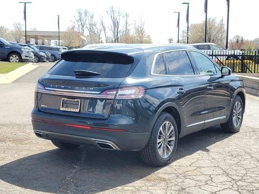 2022 Lincoln Nautilus Standard