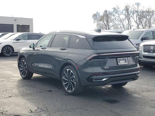 2025 Lincoln Nautilus Black Label