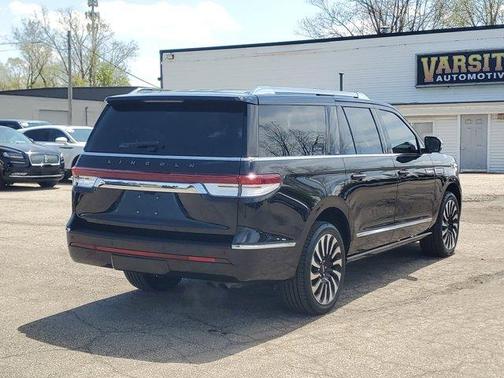 Infinite Black Metallic 2023 Lincoln Navigator L Black Label