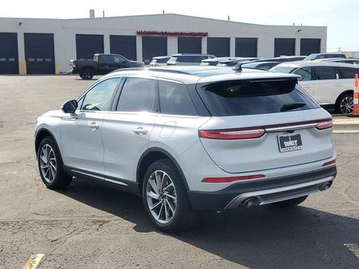 2026 Lincoln Corsair Premiere