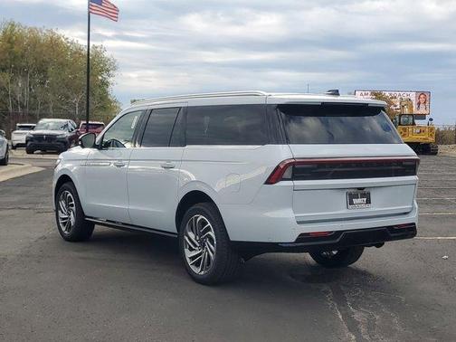 2025 Lincoln Navigator L Reserve